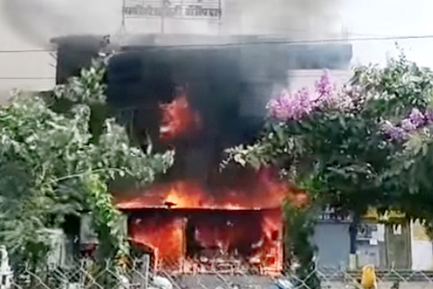 जबलपुर : प्राईवेट अस्पताल में लगी भीषण आग,10 की मौत