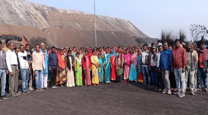 Displaced Committee New Birsa Potanga held a meeting on employment