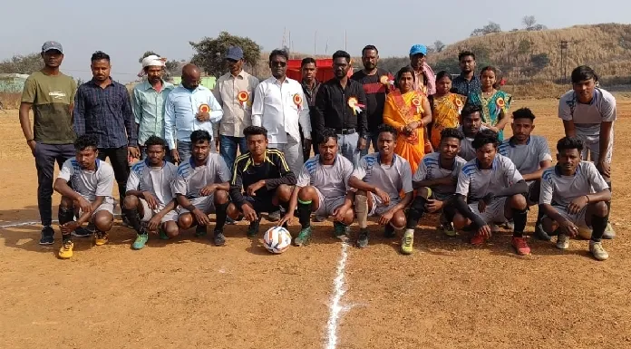 Football tournament started in Bhurkundwa