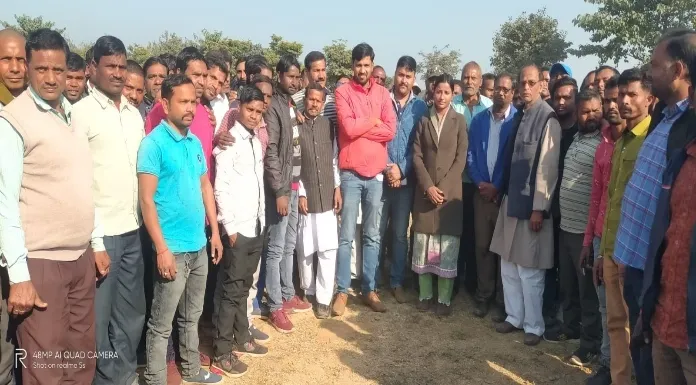 MLA Amba Prasad said, Triveni company is exploiting the workers
