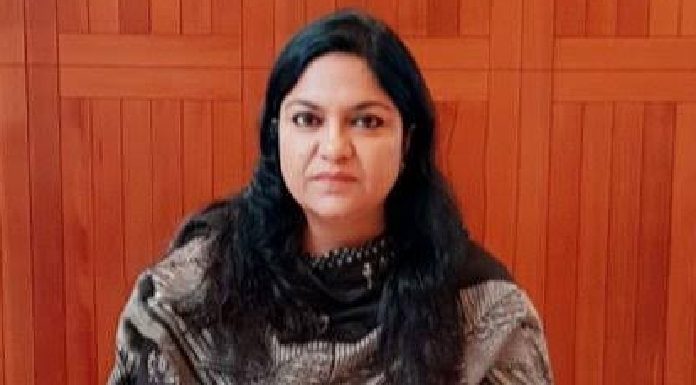 Supreme Court grants interim bail to suspended IAS Pooja Singhal