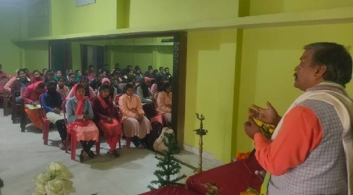 Three day training camp program of Nehru Yuva Kendra started in Hazaribagh