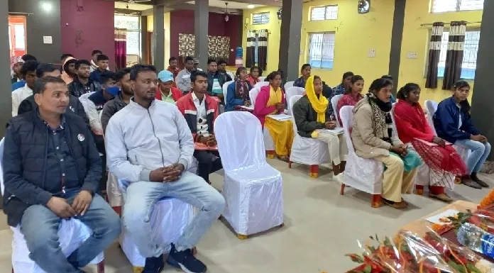 Training program of Nehru Yuva Kendra started in Latehar