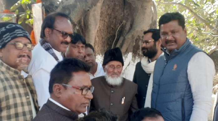 Tributes paid to freedom fighters Tikait Umraon and Sheikh Bhikhari