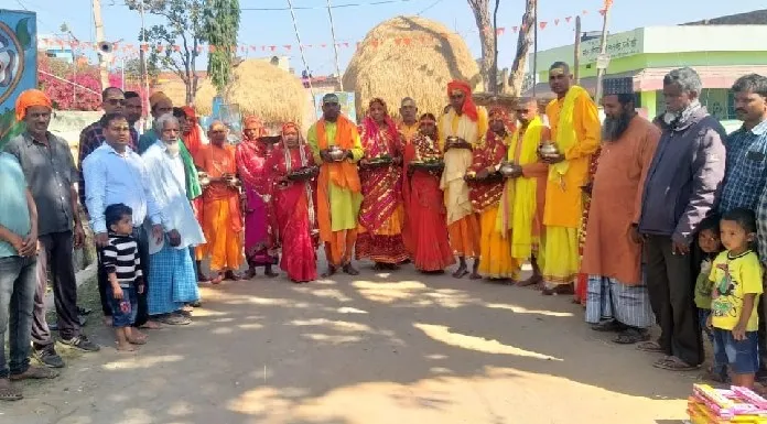 Sobhayatra with the idols on the third day of Mahayagya