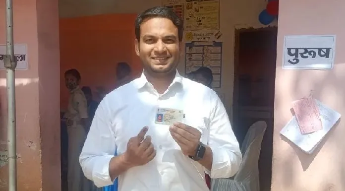Sub-Divisional Officer voted