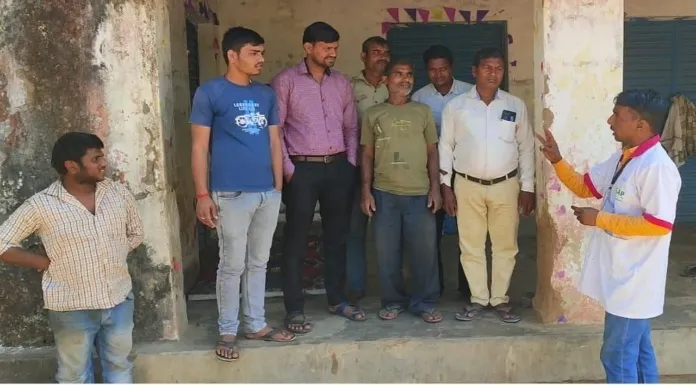 Volunteer set up a chaupal regarding Covid vaccination