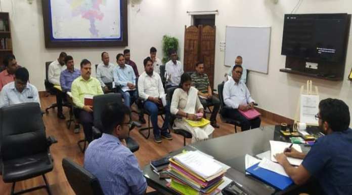 DMFT and District Planning Department's works reviewed in Chatra