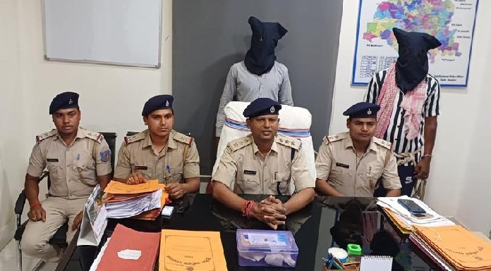 Two arrested with country made katta in Deoghar, one absconding
