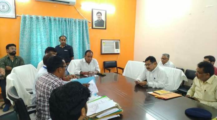 Vidhansabha's Internal Resource and Central Assistance Committee held a review meeting