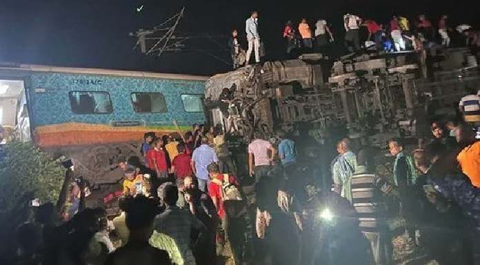 ओडिशा में भीषण रेल दुर्घटना, 50 की मौत, 350 से ज्यादा घायल