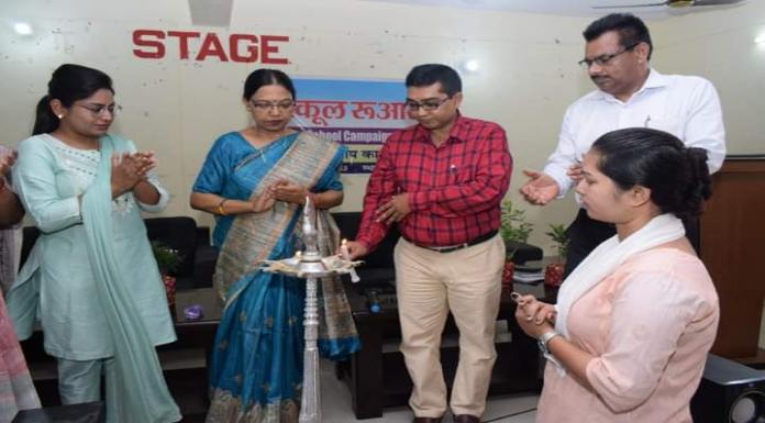 Resolved to connect 25 thousand children of Pakur with education