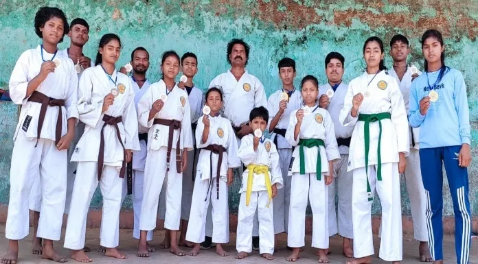 Three-day summer karate camp ends in Sayal