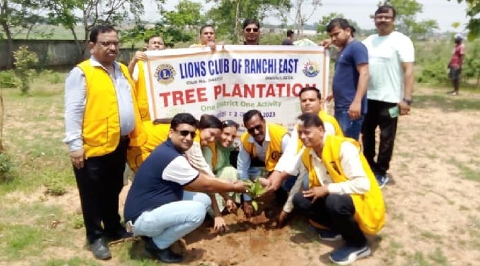 Lions Club of Ranchi East planted 101 saplings in Gaushala