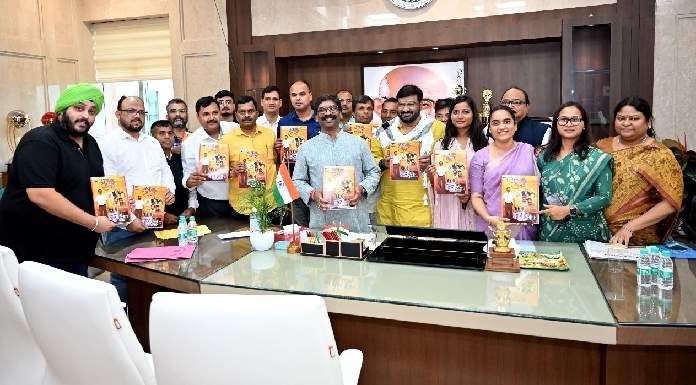 Delegation of Jharkhand Ekta Sangh Mumbai met CM