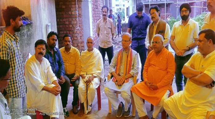 MP Jayant Sinha met the relatives of deceased Pankaj Yadav