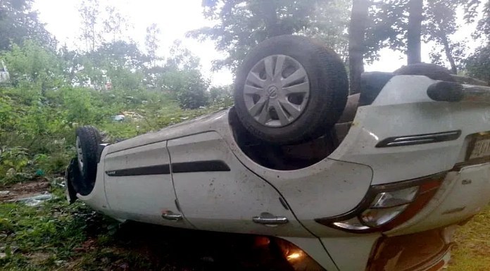 Car overturns after hitting tree, one dead, three injured
