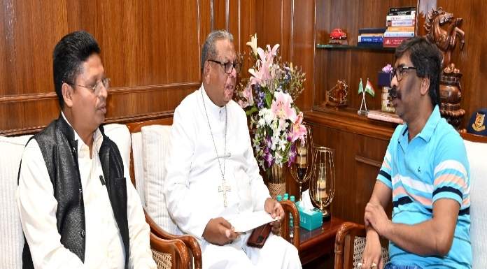 Arch Bishop Father Felix Toppo met the CM
