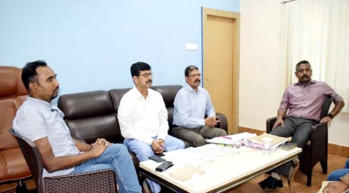Senior IAS and IPS took command in Pakur regarding Durga Puja.
