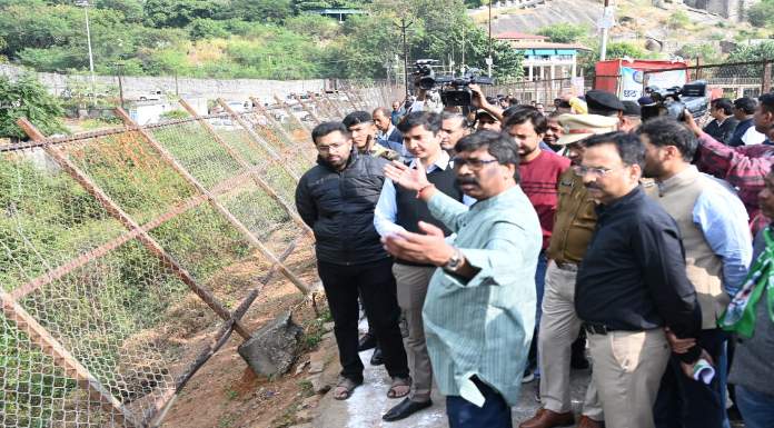 'Chief Minister Hemant Soren inspected Kanke Dam and Hatniya Talab Chhath Ghat.