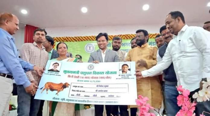 Development fair organized in Latehar on Jharkhand State Foundation Day