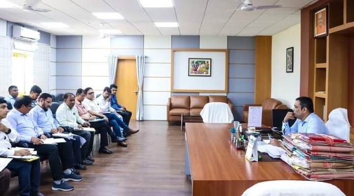 Godda Deputy Commissioner held a meeting with ECL officials