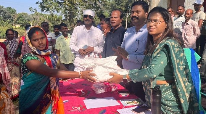 MLA distributed seeds in Cambo Panchayat of Mandar block