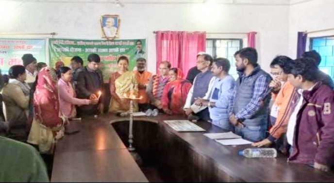 989 applications were received in the camp organized in Mahugai Kala Panchayat.
