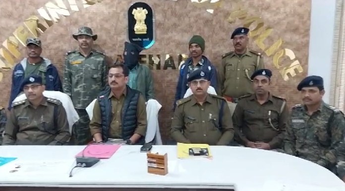 CPI Maoist Naxalite carrying reward of Rs 5 lakh arrested in Latehar