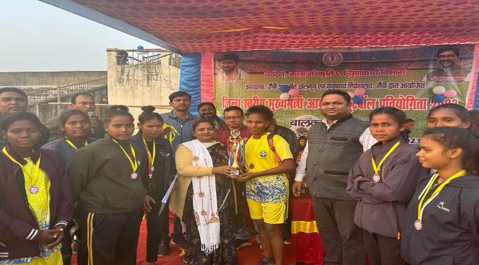 Pakur district level Chief Minister's invitation football competition concludes