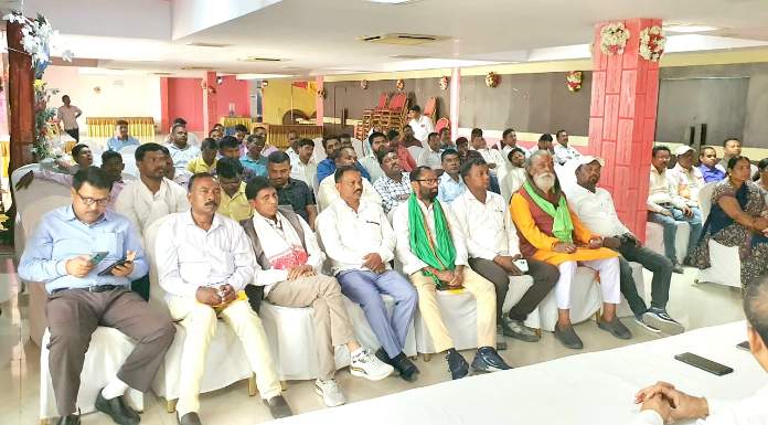 JMM Ramgarh District Committee took oath to make JP Patel win the elections.