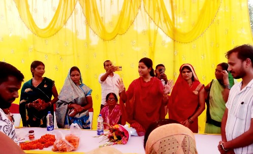 MLA Amba Prasad laid the foundation stone of Saunda to Datto PCC path