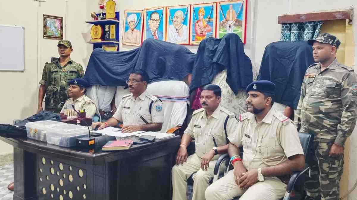Garhwa gambling arrest
