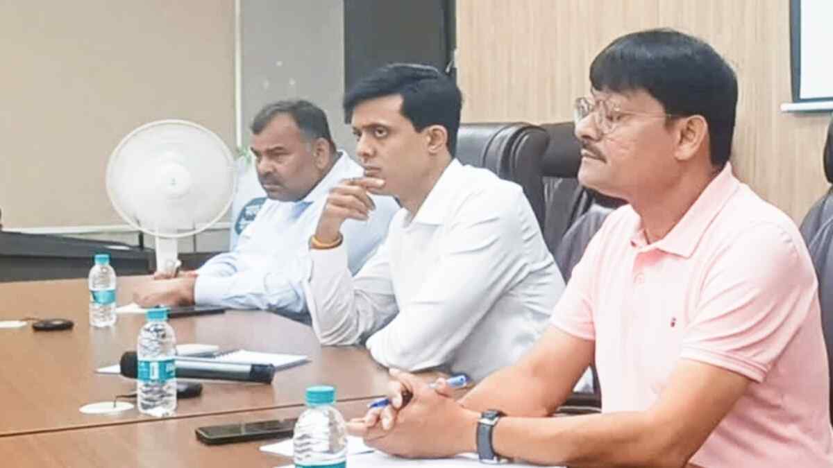 Municipal Corporation steps up preparations ahead of Durga Puja; focus on amenities around pandals